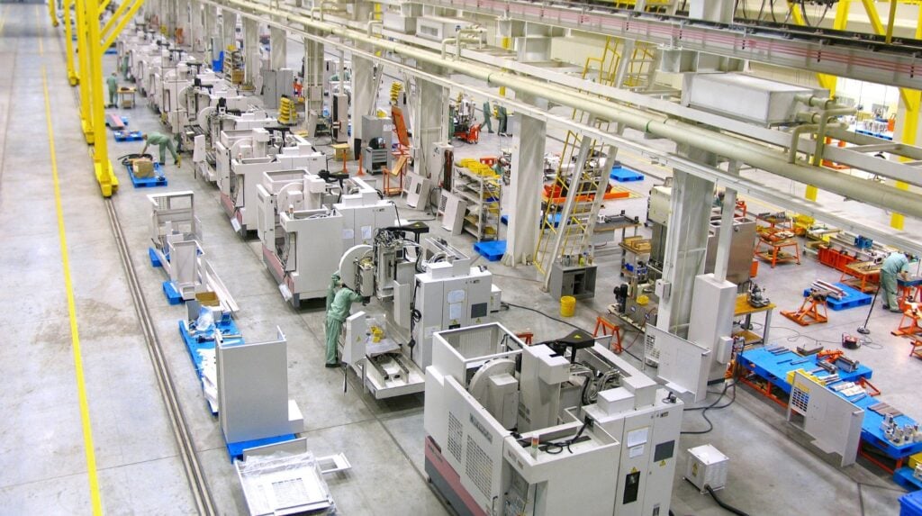 CMIIT data reveals that smartphone production in China fells down by 7. ...