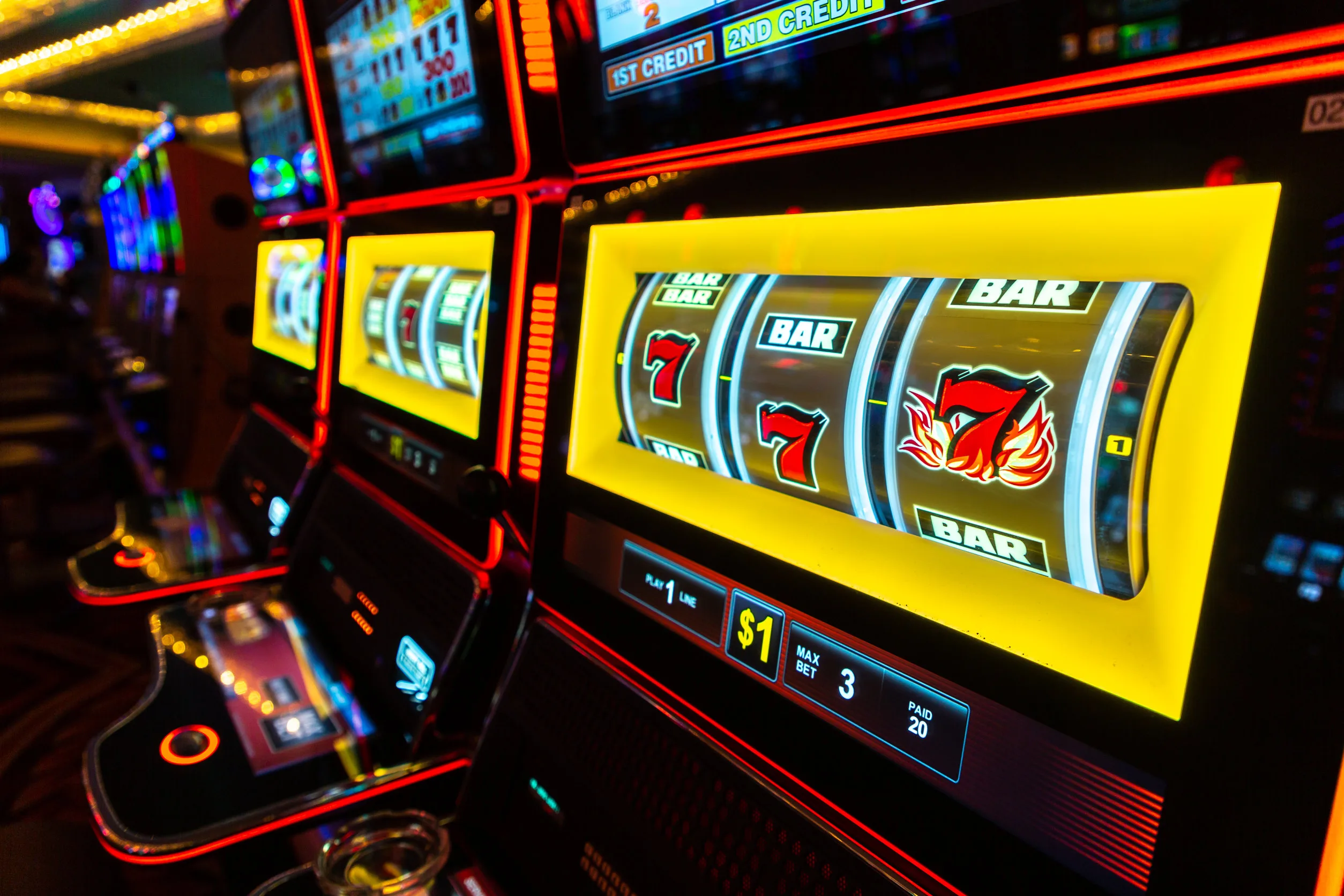 The Psychology of Choice: Why Casinos Offer Thousands of Games