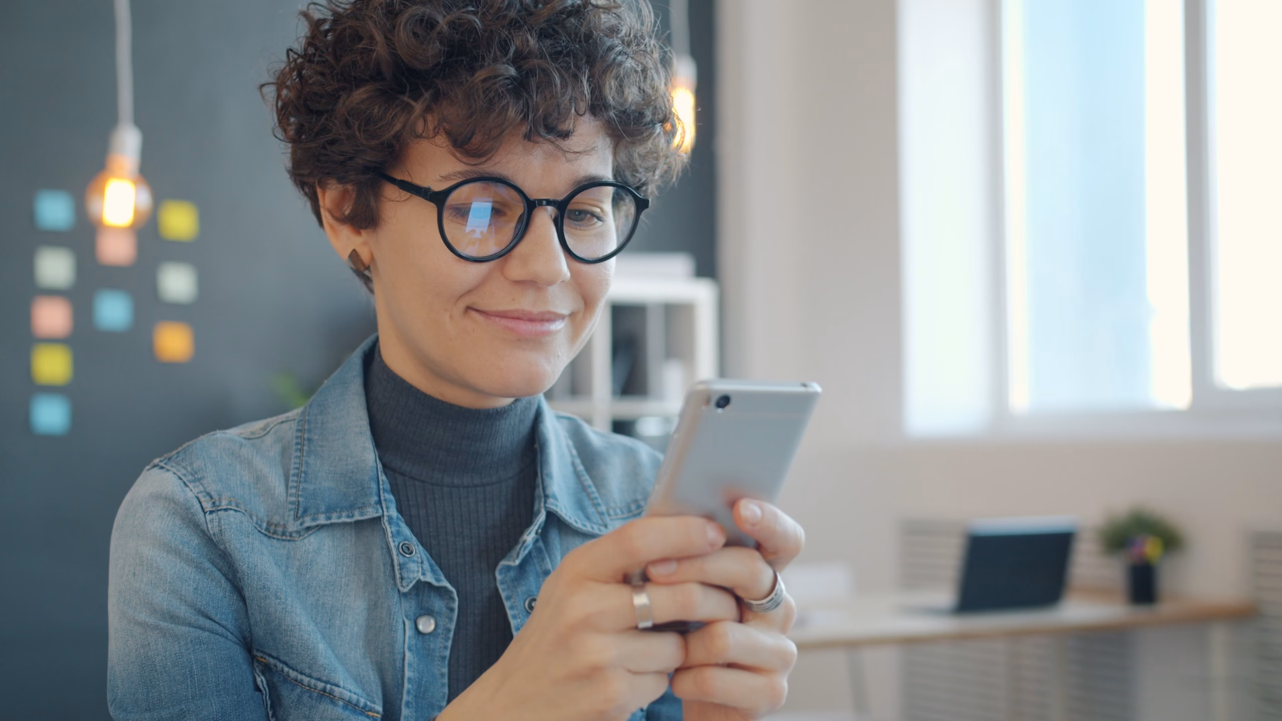 How to Turn Images into QR Codes for Smartphones and Digital Sharing
