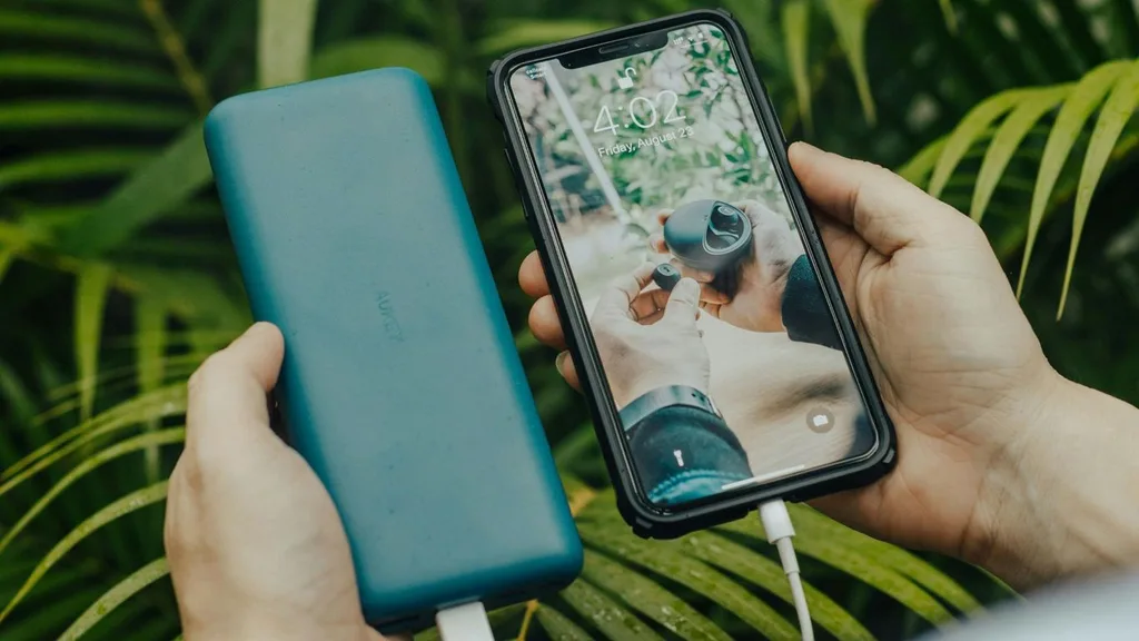 Branded Tech Gadgets (Power Banks, Chargers) as Corporate Gifts